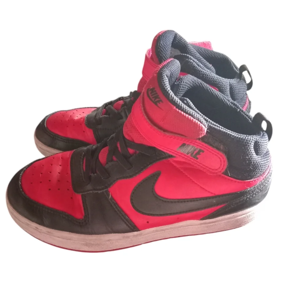 Nike Kids high too dunk Red and Black Sneakers size 3 youth